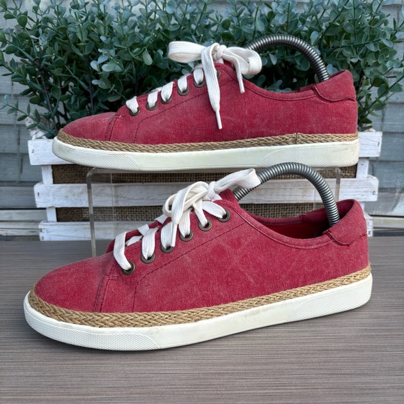 Vionic Hattie Canvas Sneakers - Picture 1 of 10